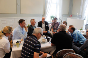 Ett tätt och samlat intresse för presentationen av varumärket Lindesberg. Foto: Hans Andersson