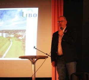 Roger Sixtensson berättade om planerna i Frövi. Foto: Ida Lindkvist